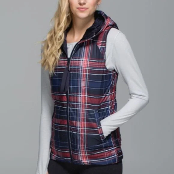 Lululemon The Fluffiest Vest - Picture 3 of 8